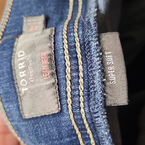 Torrid Jeans - Picture 14 of 15